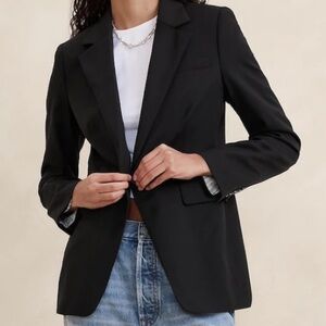NWT Banana Republic Siena Slim Italian Wool Blazer, size 10, black